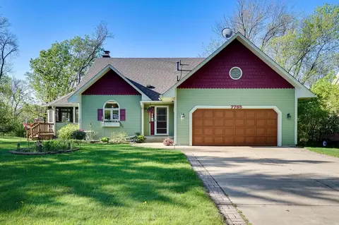 7785 214th St N, Forest Lake, MN 55025