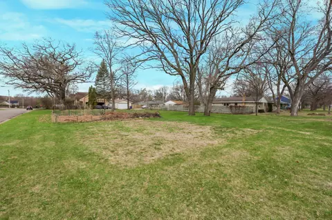 1227 8th Ave SE, Saint Cloud, MN 56304 photo 2