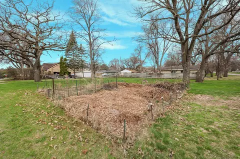 1227 8th Ave SE, Saint Cloud, MN 56304 photo 3