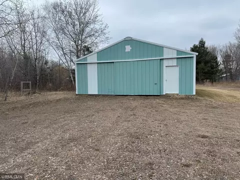 955 Fish Lake Dr, Mora, MN 55051