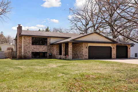 832 86th Ln NW, Coon Rapids, MN 55433