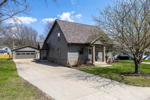 930 Winona St SE, Chatfield, MN 55923