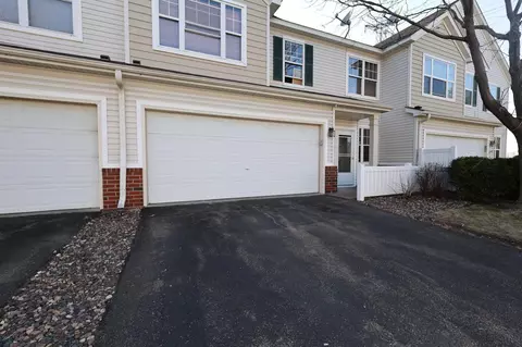 842 Princeton Ave, Shakopee, MN 55379