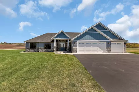 18974 Long Lake Rd, Richmond, MN 56368