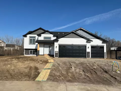 2451 Jewel St, Saint Augusta, MN 56301