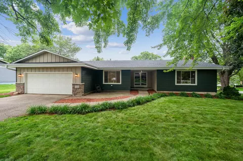 7216 Aberdeen Curv, Woodbury, MN 55125