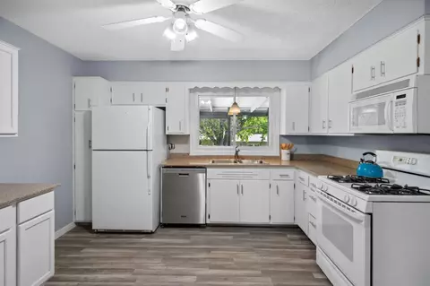 4328 Nicols Rd, Eagan, MN 55122 photo 8