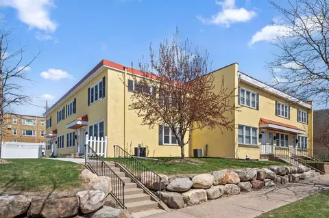 2049 Montreal Ave, Saint Paul, MN 55116