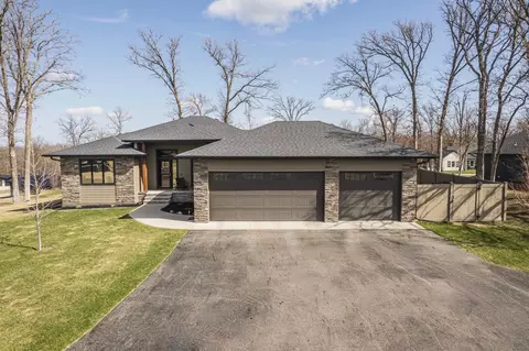 1881 Hickory Ln, Detroit Lakes, MN 56501