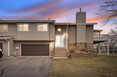 6882 Romeo Rd, Woodbury, MN 55125