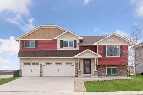 100 Serenity Ave, Howard Lake, MN 55349