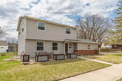 810 15th St SE, Rochester, MN 55904
