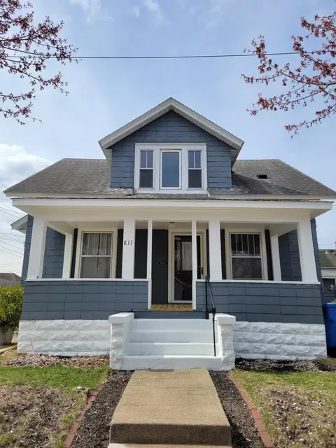 811 E 5th St, Winona, MN 55987