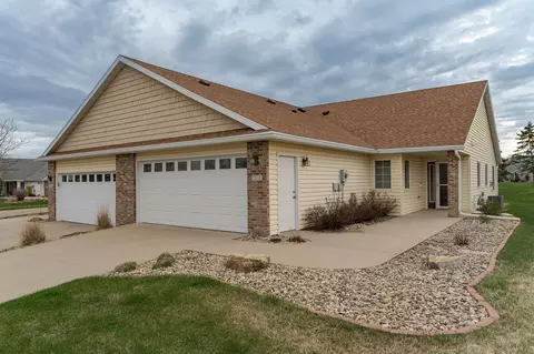 2810 Talon Pl SE, Rochester, MN 55904