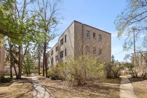 3134 W Bde Maka Ska Blvd #211, Minneapolis, MN 55416