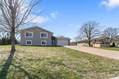 1404 6th St, Farmington, MN 55024