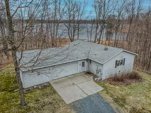 7237 Hawk Point Ct NE, Bemidji, MN 56601