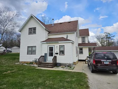 517 Warren Ave, Spring Valley, MN 55975