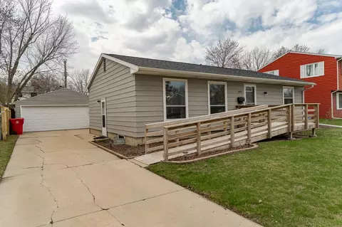 1539 8 12 Ave SE, Rochester, MN 55904