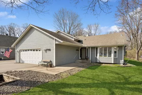 17110 12th Ave N, Plymouth, MN 55447