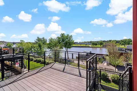 240 Spring St #211, Saint Paul, MN 55102