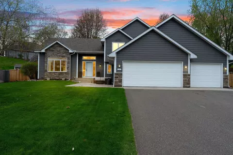1421 Horseshoe Cir, Eagan, MN 55122