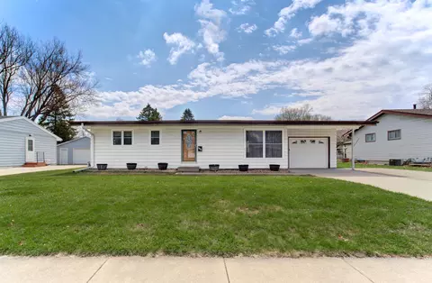 3624 3rd St NW, Rochester, MN 55901