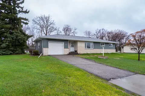 1001 Alexander St, Crookston, MN 56716