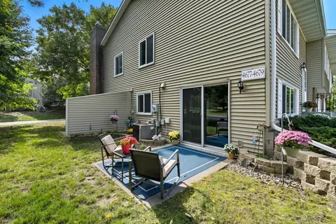 4677 Ridge Cliff Dr, Eagan, MN 55122 photo 21