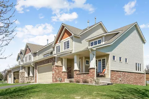 21323 Hytrail Cir, Lakeville, MN 55044