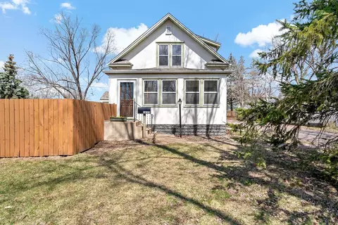 1635 Old Hudson Rd, Saint Paul, MN 55106