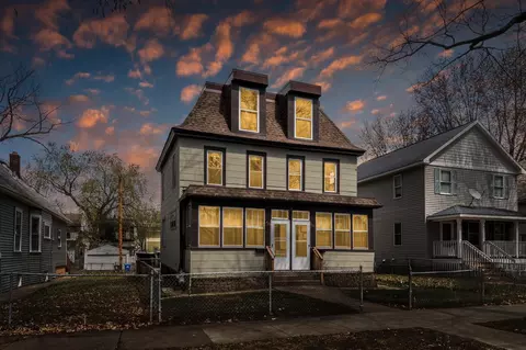 461 Charles Ave, Saint Paul, MN 55103