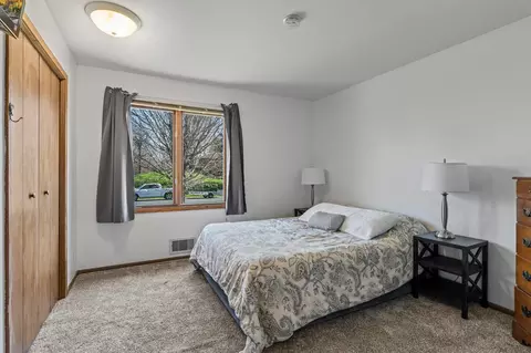 Bedroom - 3685 Birchpond Rd, Eagan, MN 55122 photo 3 of 9