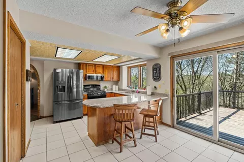 Kitchen - 3685 Birchpond Rd, Eagan, MN 55122 photo 4 of 6