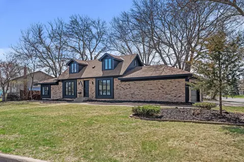 11376 President Dr NE, Blaine, MN 55434