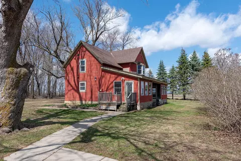 37282 195th St, Delavan, MN 56098