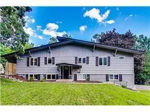 109 Shasta Ct, Apple Valley, MN 55124