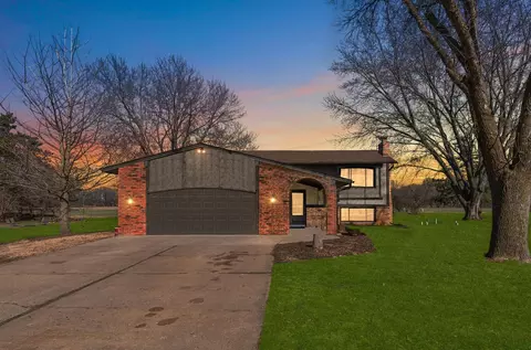 16609 Yakima St NW, Andover, MN 55304