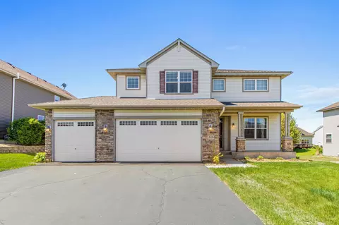 2124 Winterberry Ln, Shakopee, MN 55379