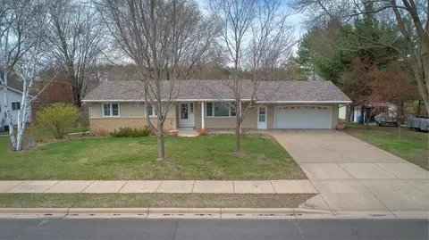 207 4th Ave NW, Isanti, MN 55040