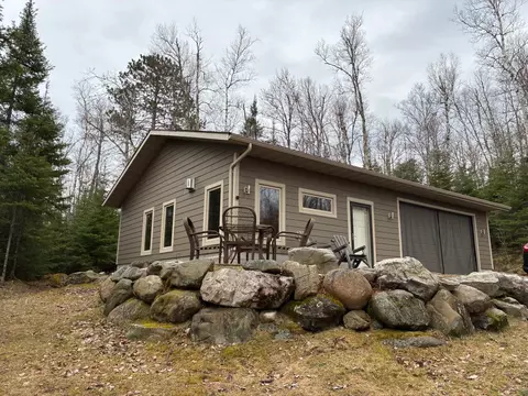 2861 Vermilion Dr, Cook, MN 55723