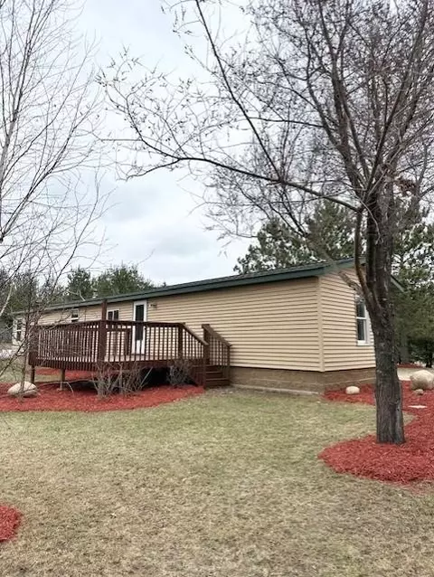 19057 River Rd, Grand Rapids, MN 55744