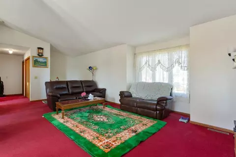 Living - 1832 Patricks Bay, Faribault, MN 55021 photo 2 of 2
