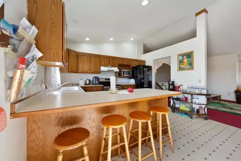 Kitchen - 1832 Patricks Bay, Faribault, MN 55021 photo 2 of 5