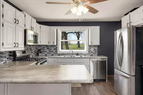 Kitchen - 17841 180th St W, Faribault, MN 55021 photo 3 of 5