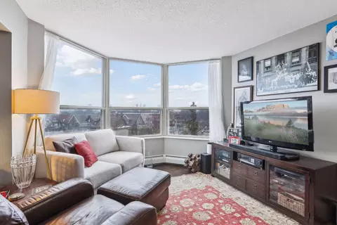 1425 W 28th St #407, Minneapolis, MN 55408