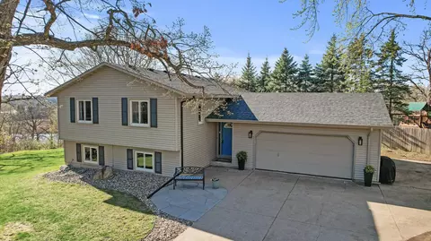 16845 Kenmore Ct, Lakeville, MN 55044