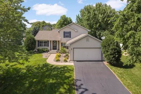 8298 Ashford Rd E, Woodbury, MN 55125