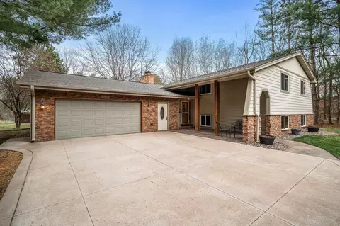 18041 Vale St NW, Andover, MN 55304