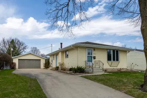 3617 2nd St NW, Rochester, MN 55901